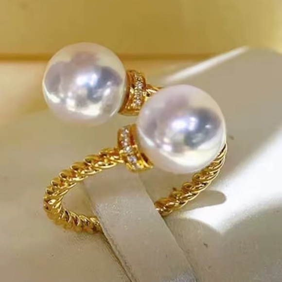 Gold Twist Pearl Ring - Picture 1 of 11